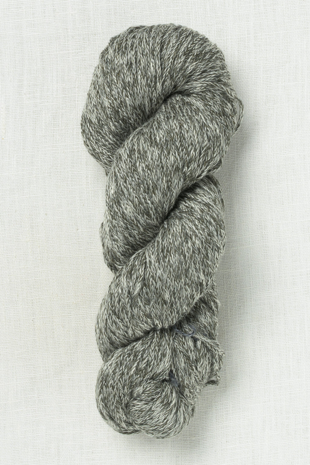 Woolfolk Brise B04