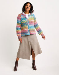 10806 Metamorphic Cardigan by Sirdar