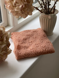 Hydrangeas Top in Midnatssol by Trine Meulengracht
