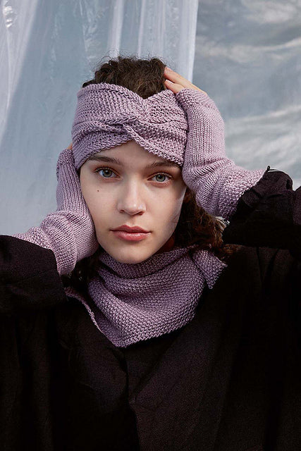 Ria Fingerless gloves by LANGYARNS SWITZERLAND
