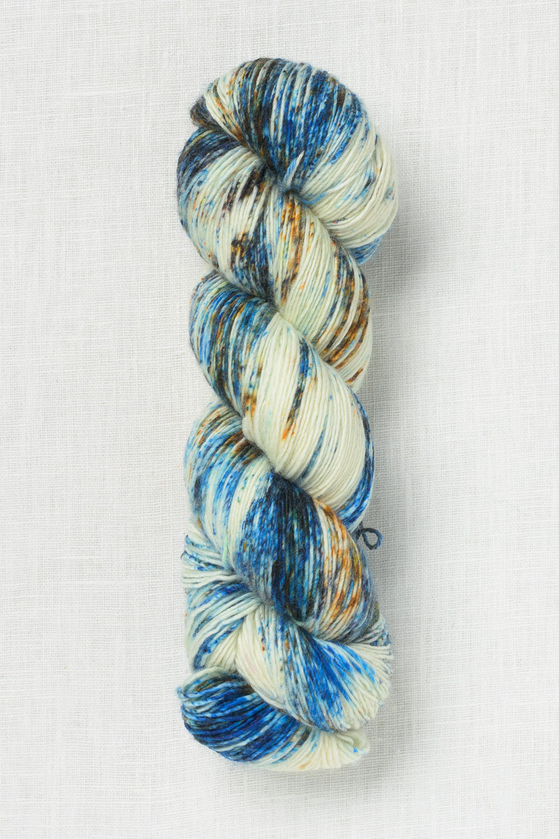 Madelinetosh Biggie Lyra Silvertongue