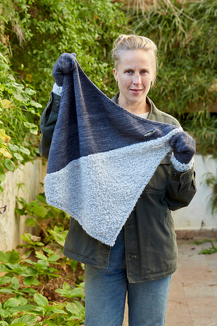 Twofold Bandana by Nina Holubcova
