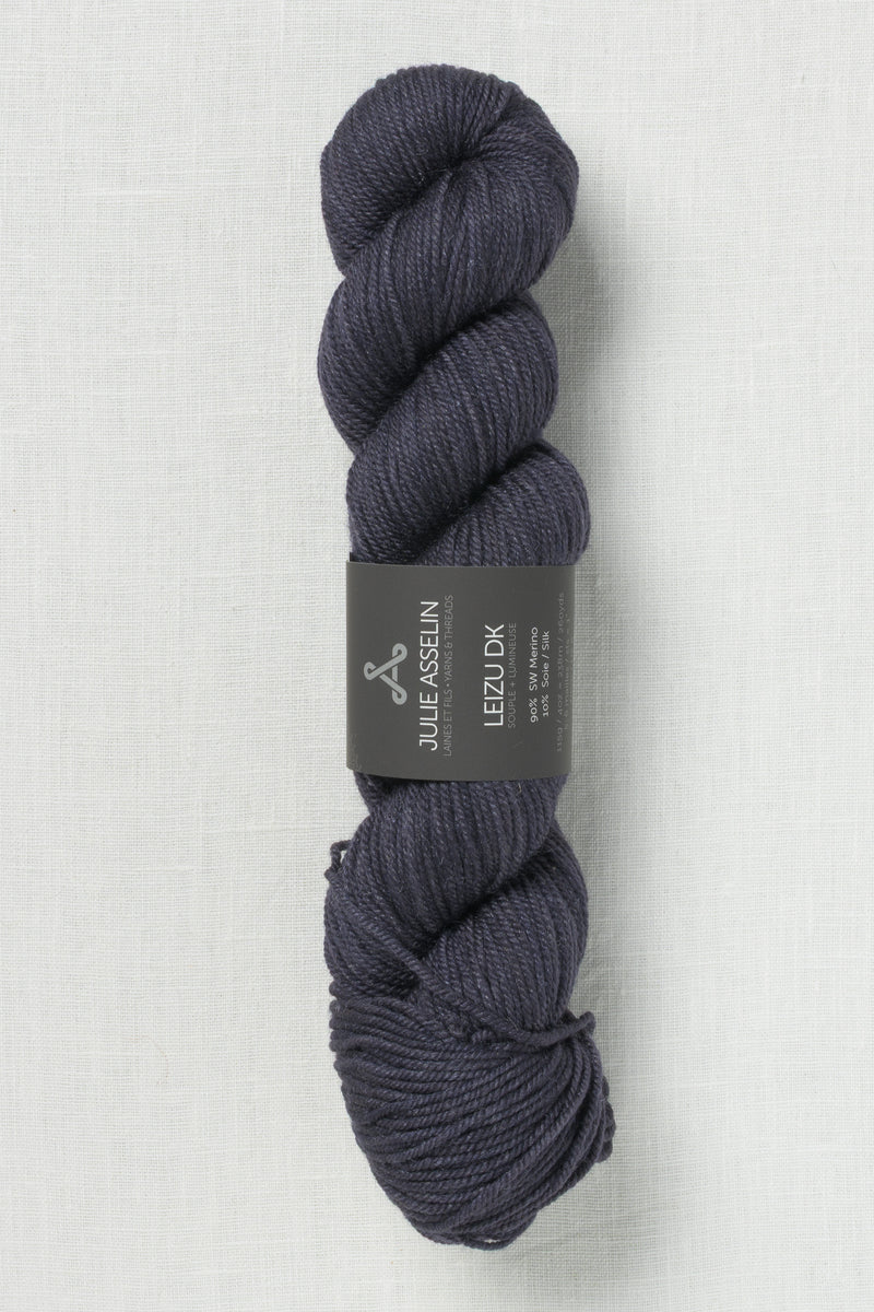 Julie Asselin Leizu Fingering Midnight Oil