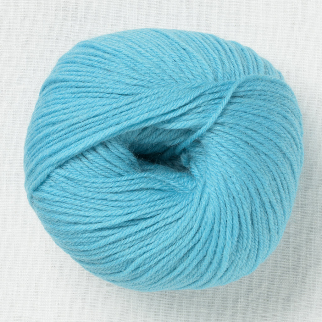 Universal Yarn Deluxe Worsted Superwash 717 Summer Sky