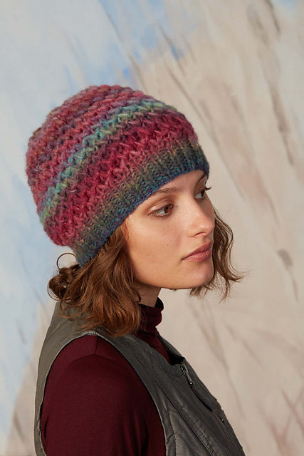 Jantine Hat PTO-061_15 Lang Yarns