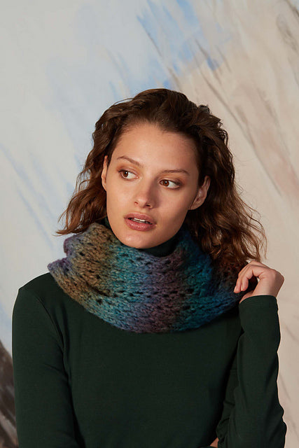Iris Scarf PTO-061_19 Lang Yarns