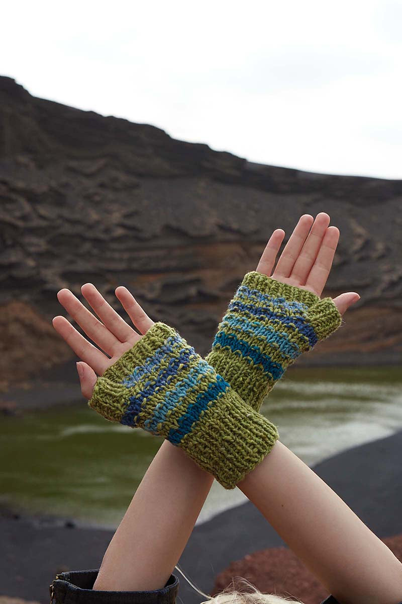 Lang Yarns Punto 77: Donegal Tweed Pattern Booklet (Final Few)