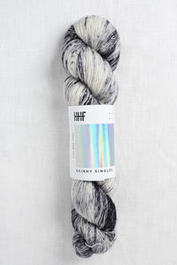 Hedgehog Fibres Skinny Singles Magpie