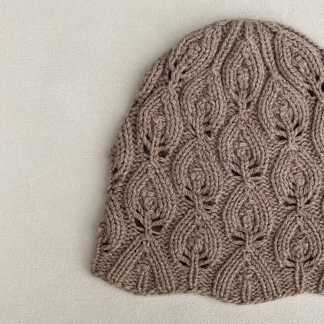 Peacock Hat & Capelet by Pernille Larsen