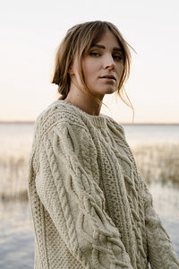Lakeside Stitches: Gentle Knits from the North by Ronja Hakalehto