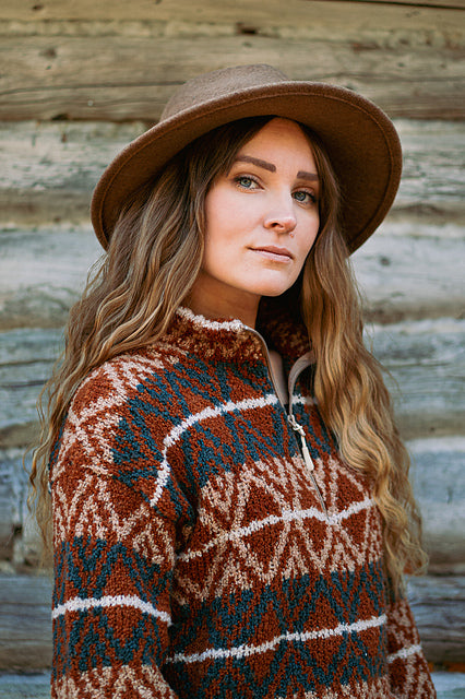 Laine Unfolding Landscapes: 17 Knits for the Road by Ronja Hakalehto