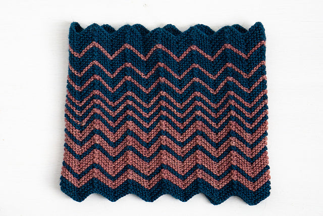 Oleada Cowl by Lisa R. Myers