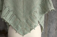 Pluma Shawlette by Lisa R. Myers