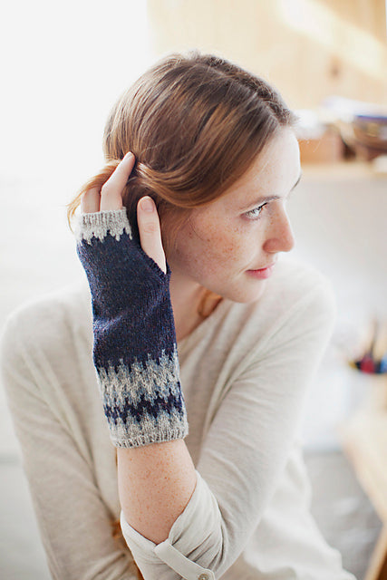Hege Mitts by Michele Wang