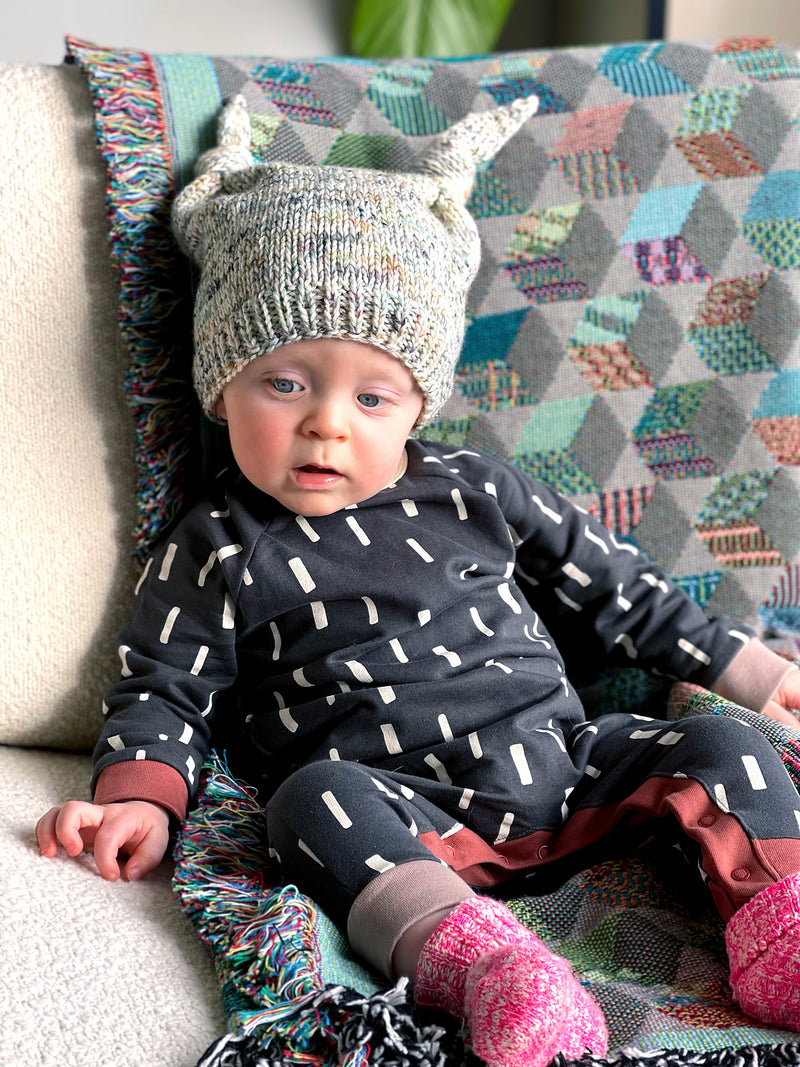 Two Knot Hat by Beata Jezek