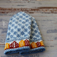 Trondheim Mittens by Sofia Capelle