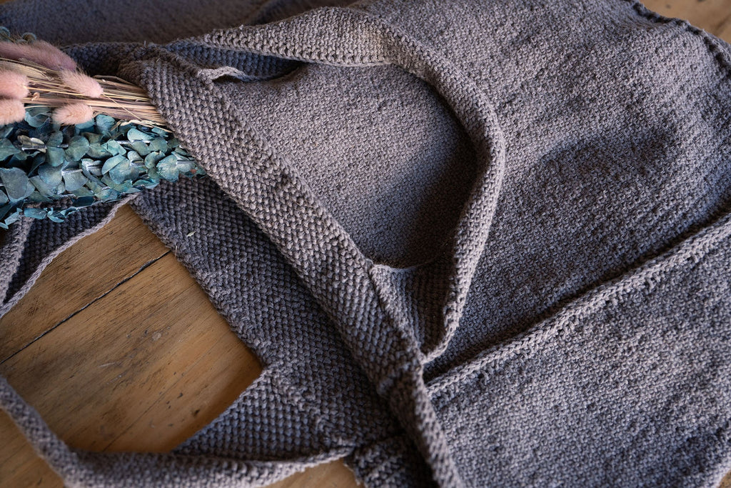 Hoboken Tote (Knit) by Lion Brand Yarn