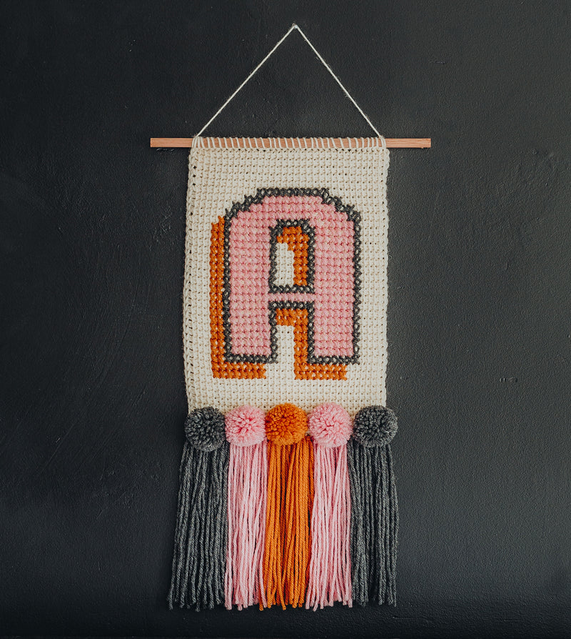 The Tunisian Crochet Handbook: A Beginner's Guide by Toni Lipsey