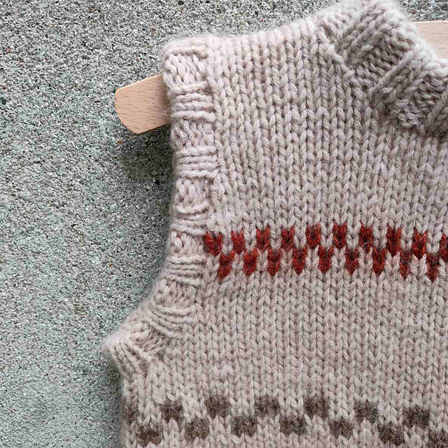 Pippi Poncho by Pernille Larsen