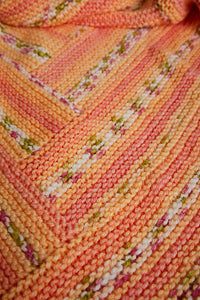 5574 Little Buds Blanket by Sirdar