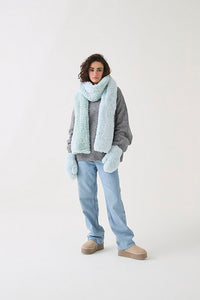 10816 Furry Scarf and Mittens by Sirdar