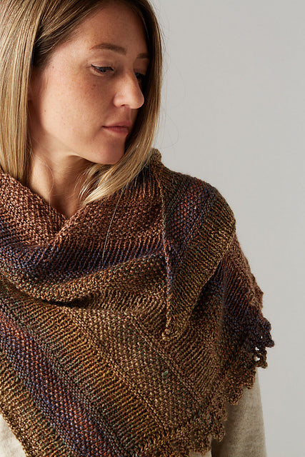 Tarla Shawl by Catherine Salter Bayar