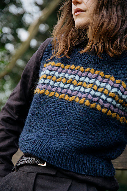 Laine Field Notes: 20 Textured Knits for Everyday Beauty by Olga Putano