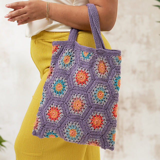 Leonora Shawl & Bag by Cassie Ward