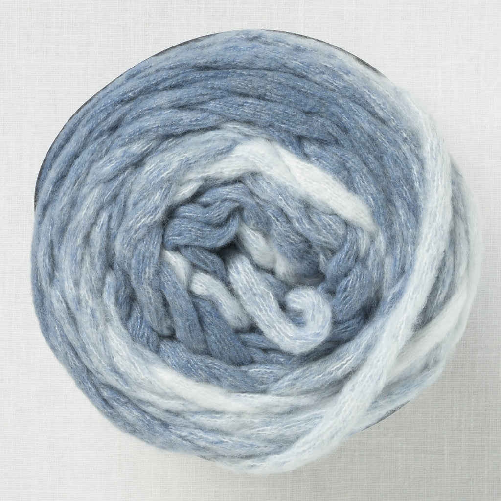 Lion Brand Cover Story Chainette 212AQ Faded Denim