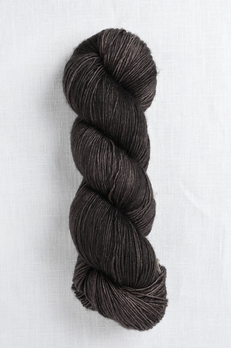 Madelinetosh Biggie Horror Hostess (Core)