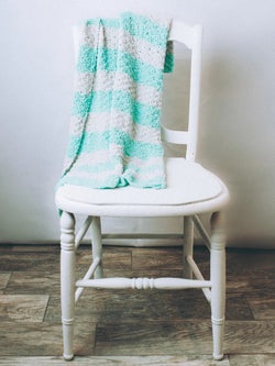 Binghampton Blanket (Knit) by Lion Brand Yarn