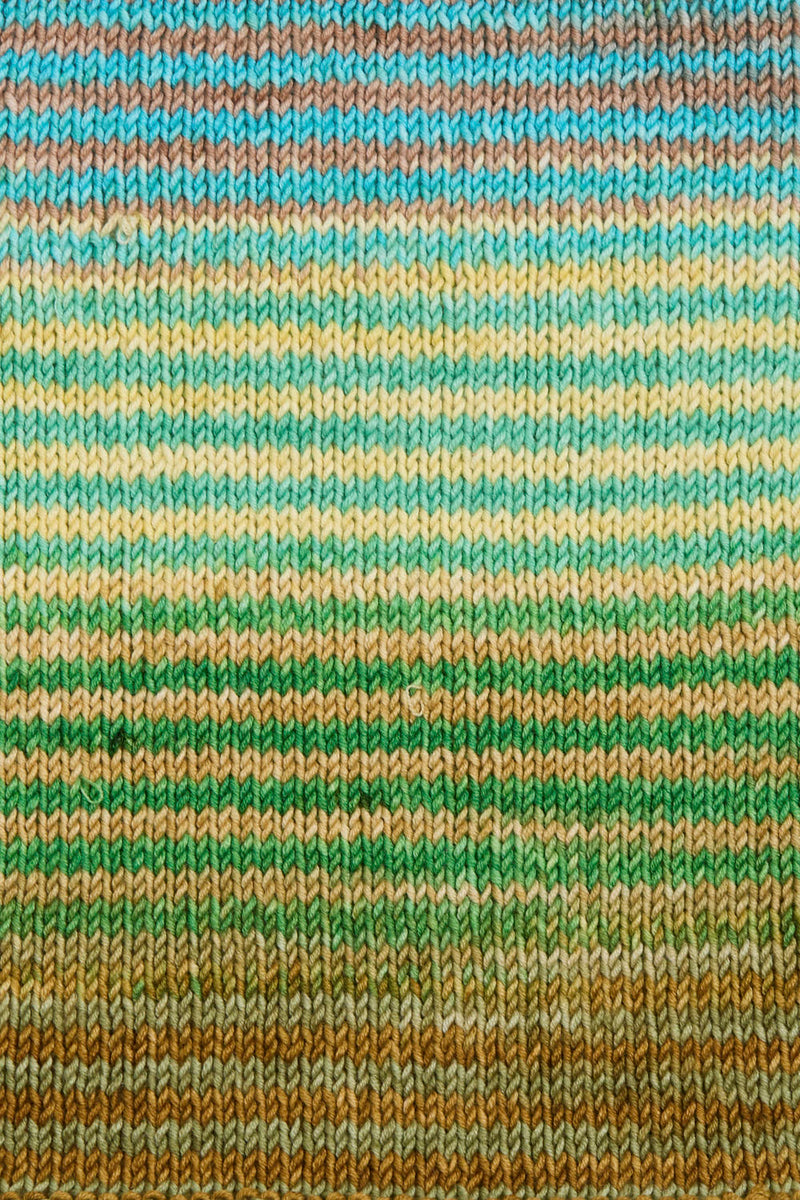 Urth Yarns Uneek Worsted 4034 swatch