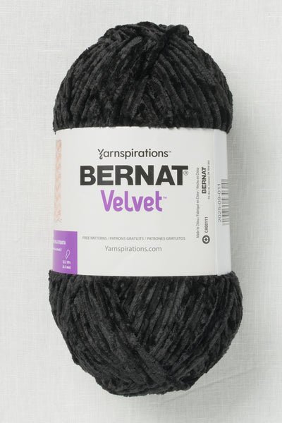 Bernat Velvet Blackbird