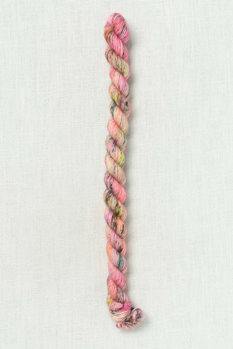 Madelinetosh Unicorn Tails GLOW, love.