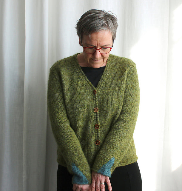 Åsa Tricosa Ziggurats: 16 Elegantly Seamless Knits