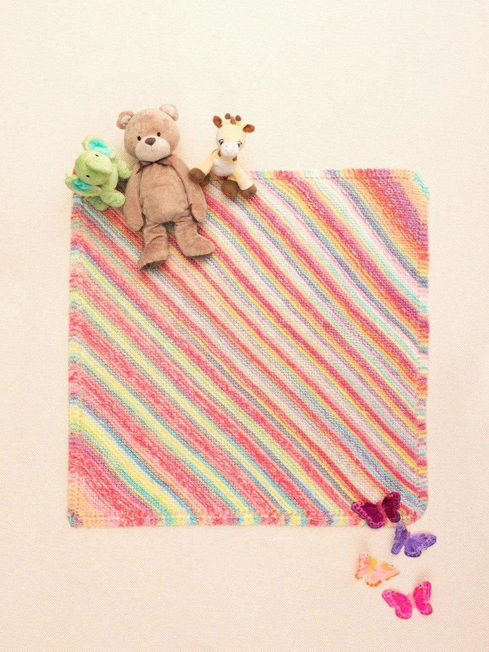 Simple Diagonal Baby Afghan (Knit) by Lion Brand Yarn