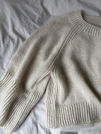 lyra blouse by aegyoknit, by Karoline Skovgaard Bentsen