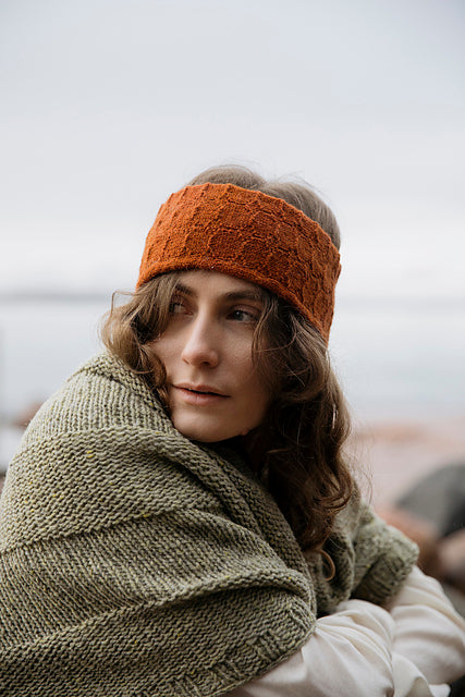 Laine Soothing Stitches Knits for a Quiet Mind by Paulina Kuunsola