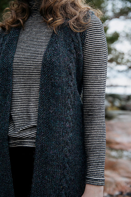Laine Soothing Stitches Knits for a Quiet Mind by Paulina Kuunsola