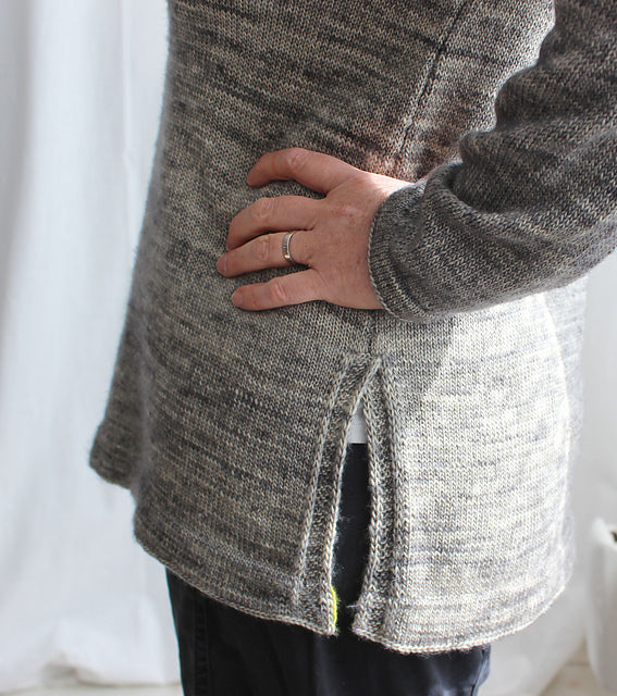 Åsa Tricosa Ziggurats: 16 Elegantly Seamless Knits