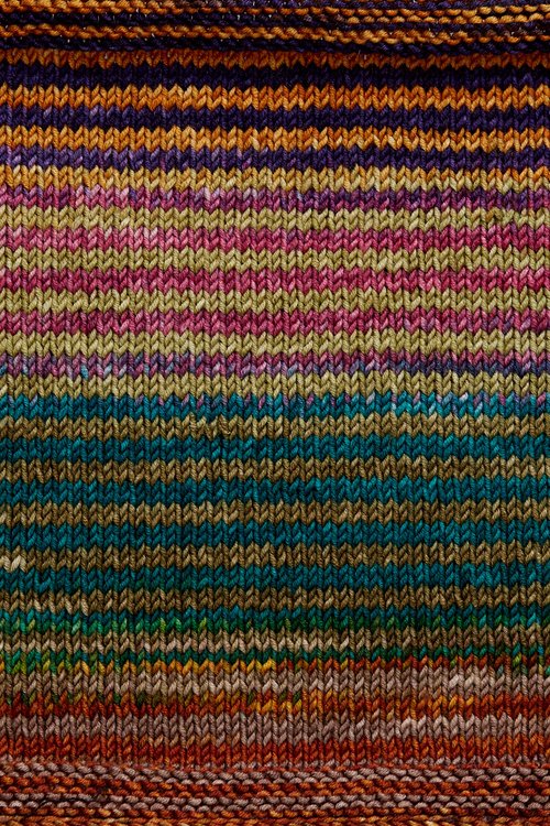 Urth Yarns Uneek Worsted 4019 swatch