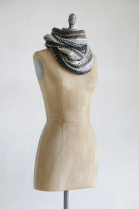 Shadow Capelet