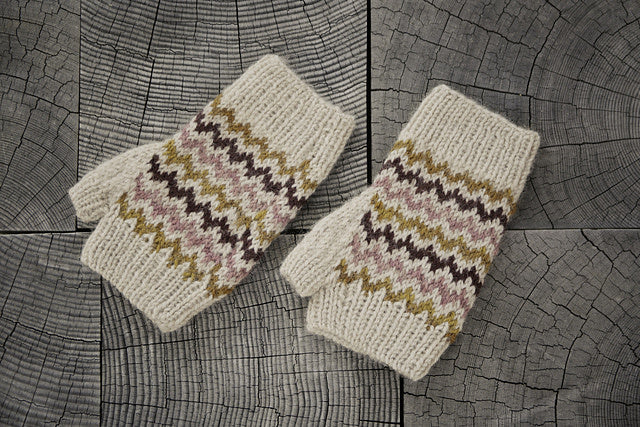Paca Mittens