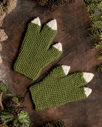 Star Wars; Knitting The Galaxy by Tanis Gray