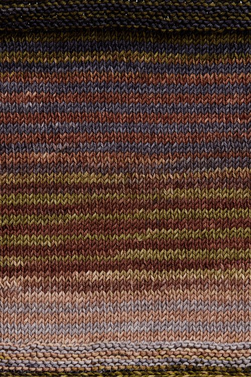 Urth Yarns Uneek Worsted 4006 swatch