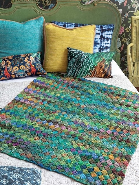 Entrelac Crayon Box