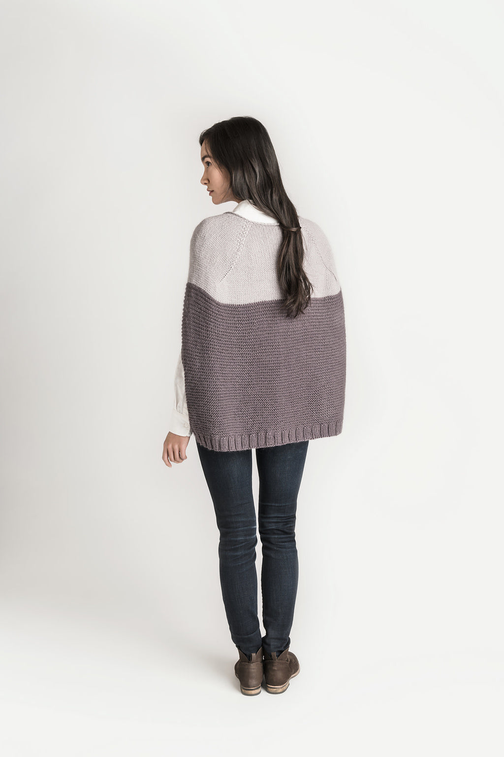 Carver Capelet