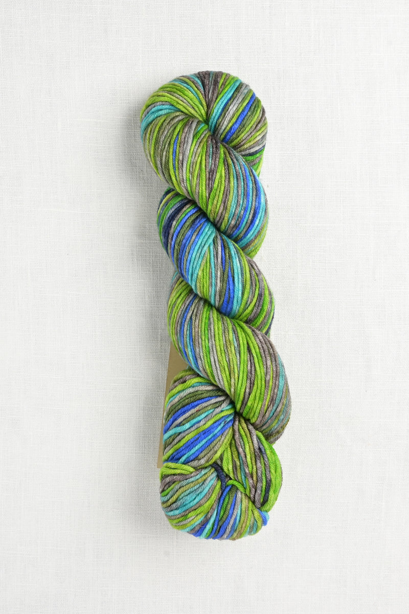 urth yarns uneek worsted 4025